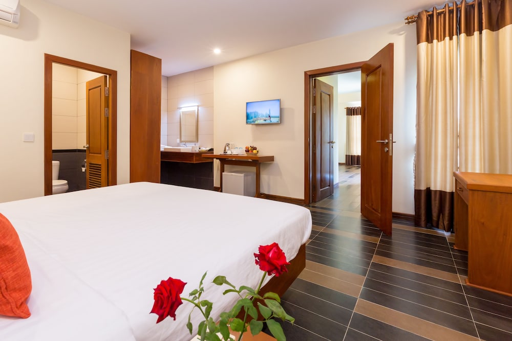 360 Resort Sihanoukville 8/69