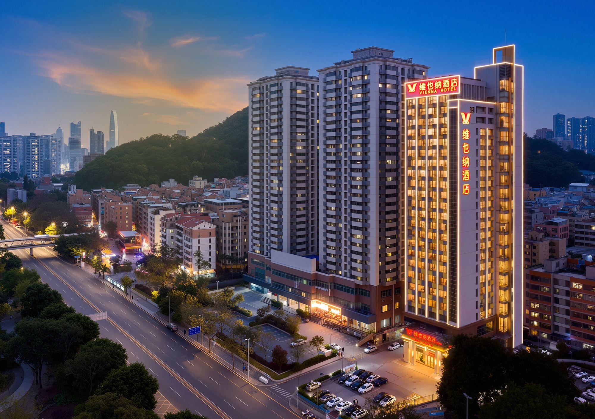 Vienna Hotel (Shenzhen Aiguo Road) 2/40