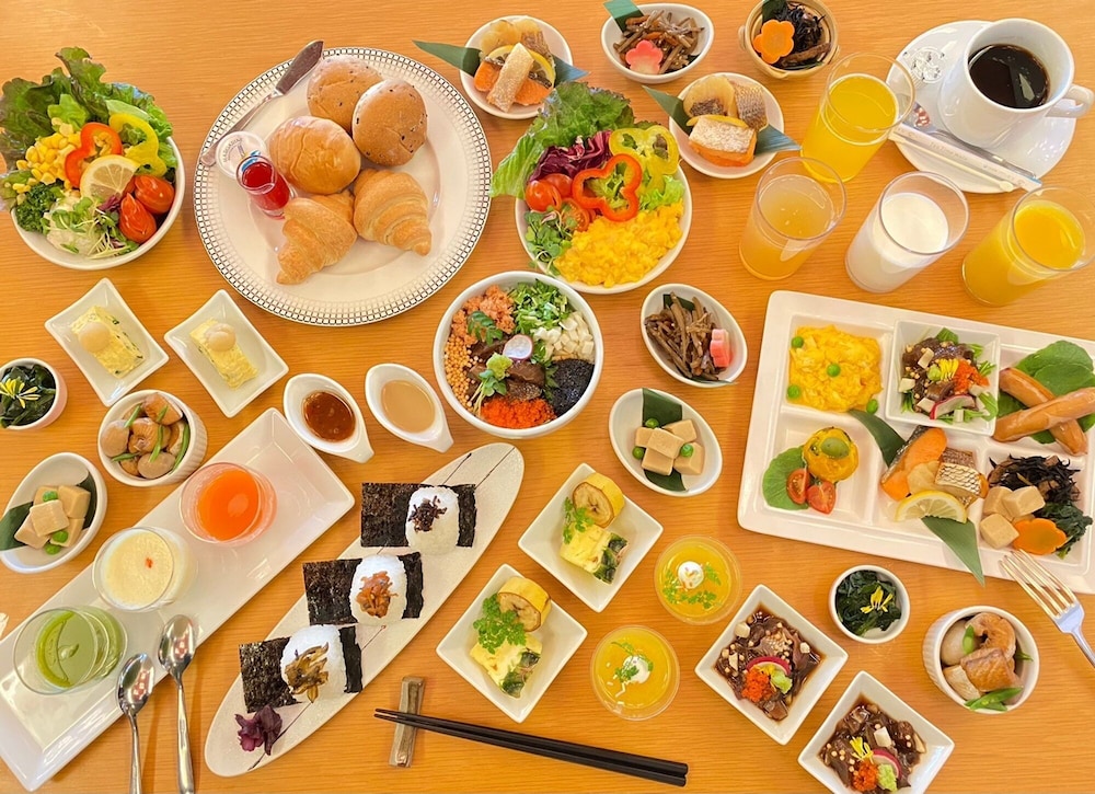 BAY RESORT HOTEL SHODOSHIMA 60/68