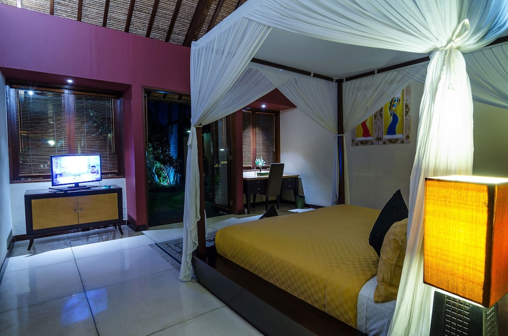 Imani Villas 6/46