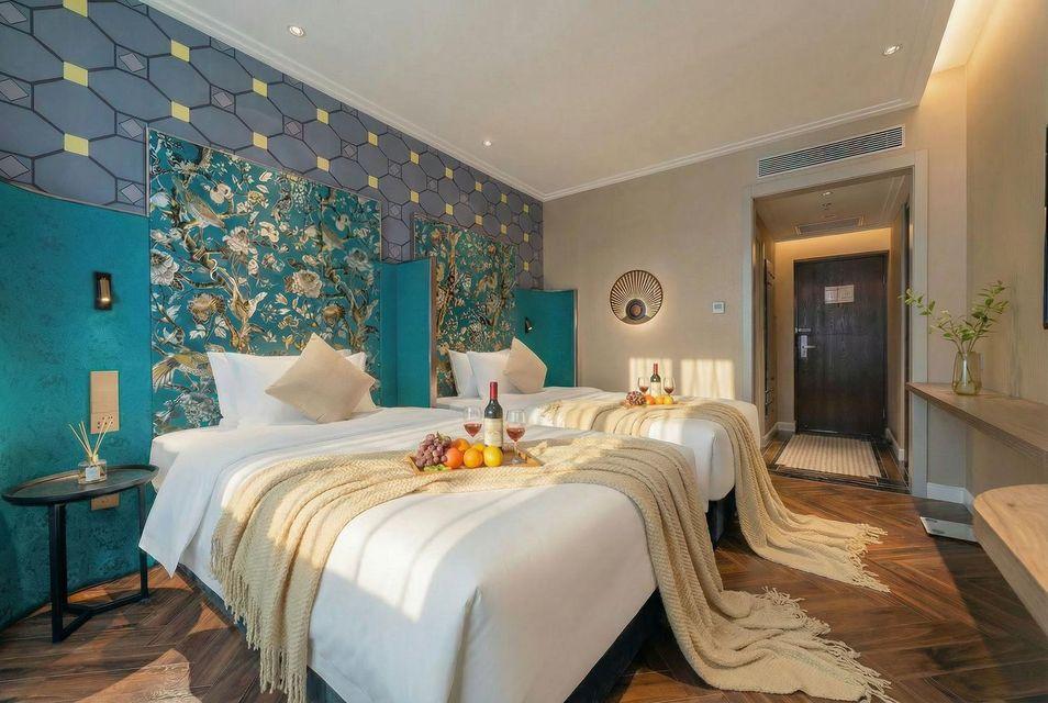 Elegant, Twin Beds
