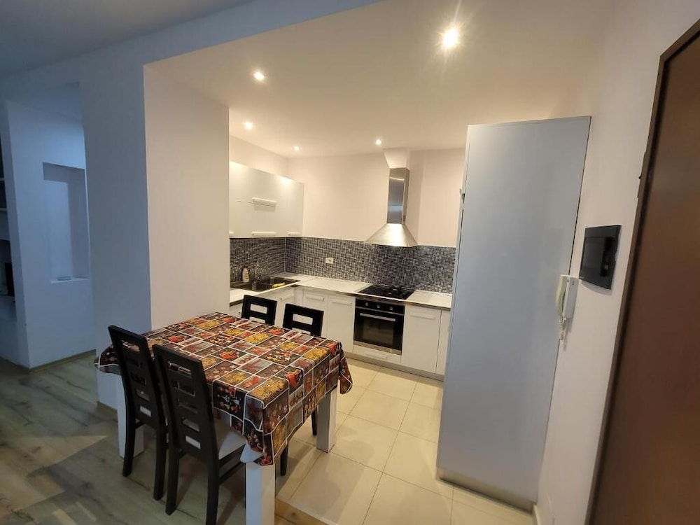 Haris Hotel Vlore 32/50