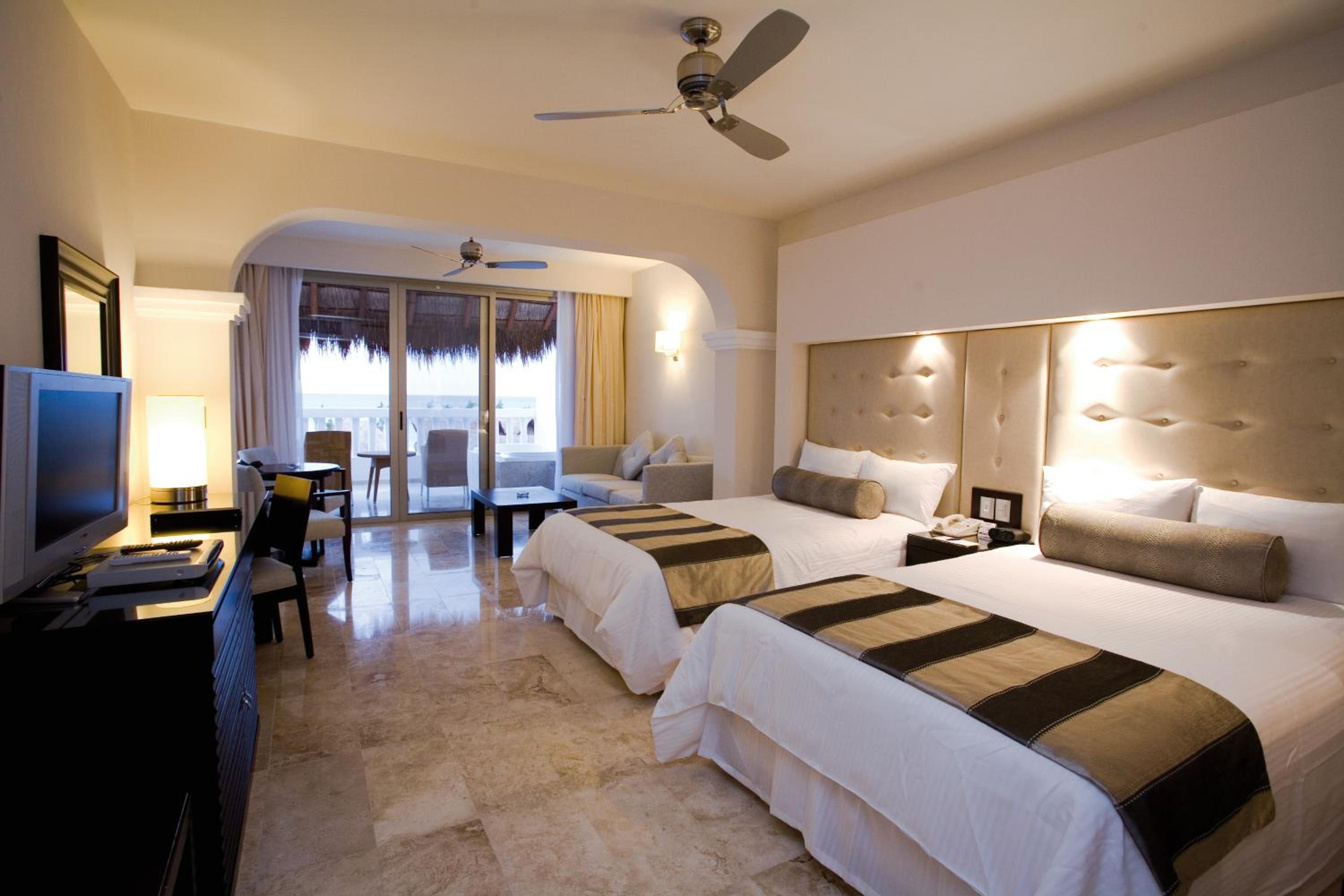 Platinum, Suite, King Bed