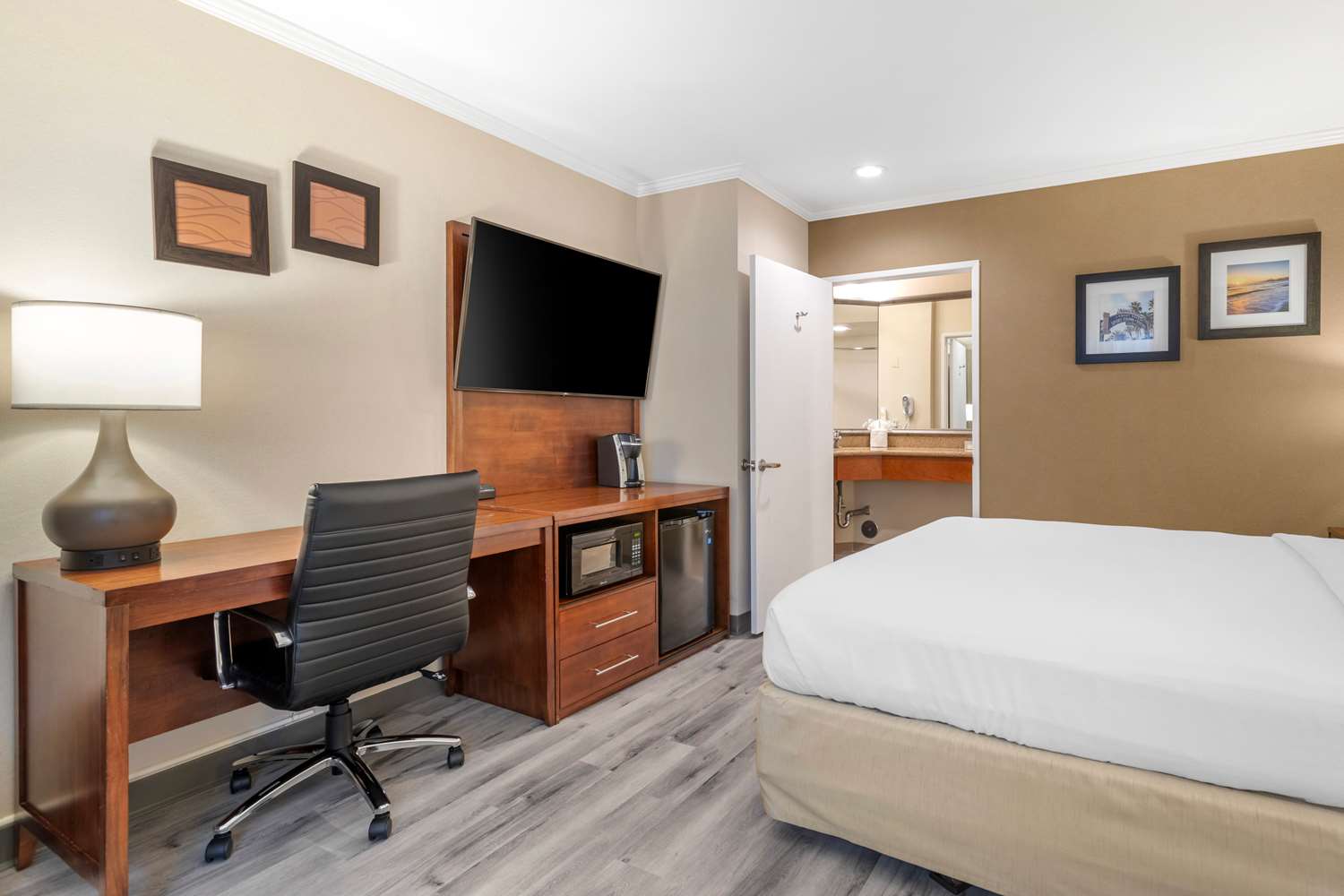 Comfort Inn Santa Monica - West Los Angeles 13/21