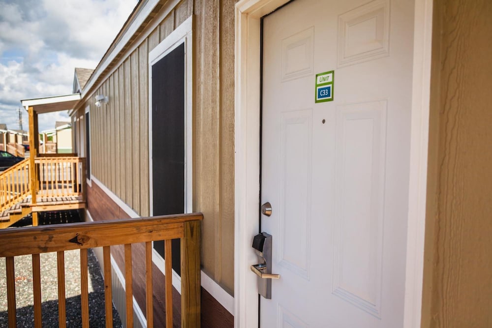 Freeport Extended Stay Studios 2/50