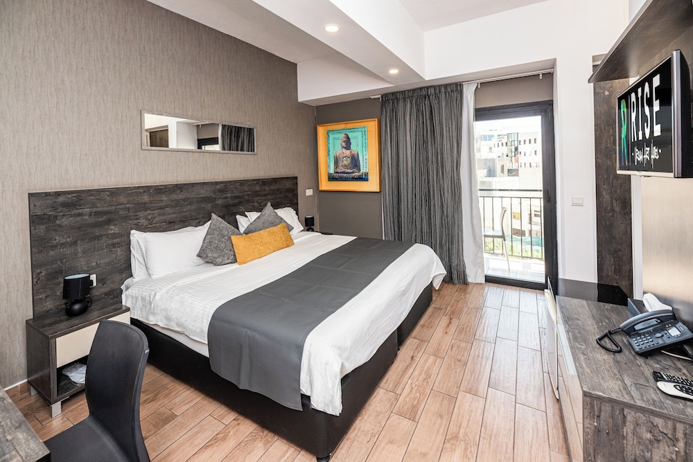 STANDARD, DOUBLE OR TWIN BED