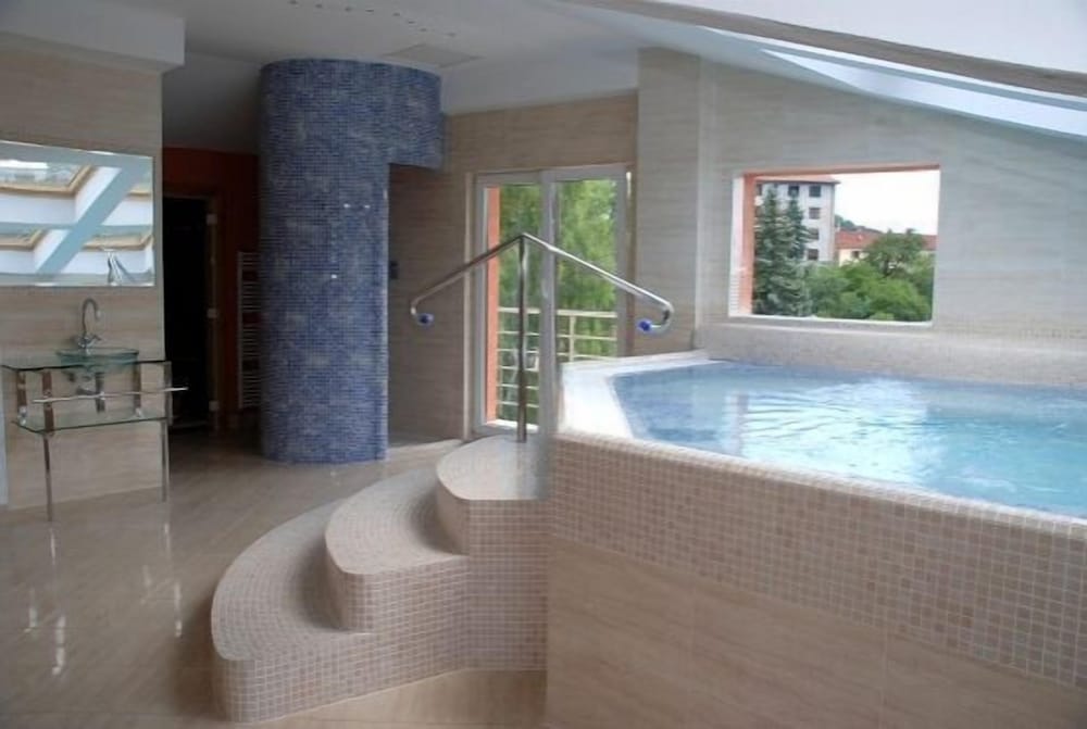 Grand Matej Hotel 7/24