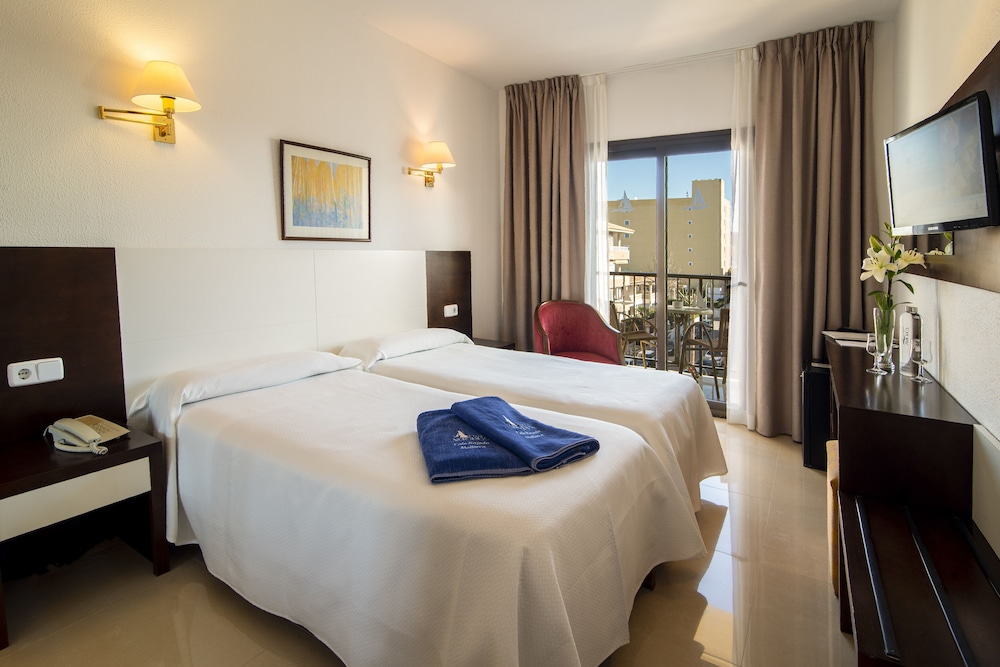 Hotel Amoros 29/69