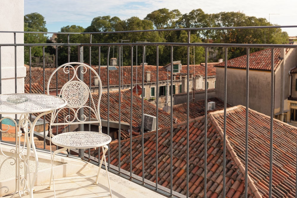 Ca Bonfadini Historic Experience 70/76