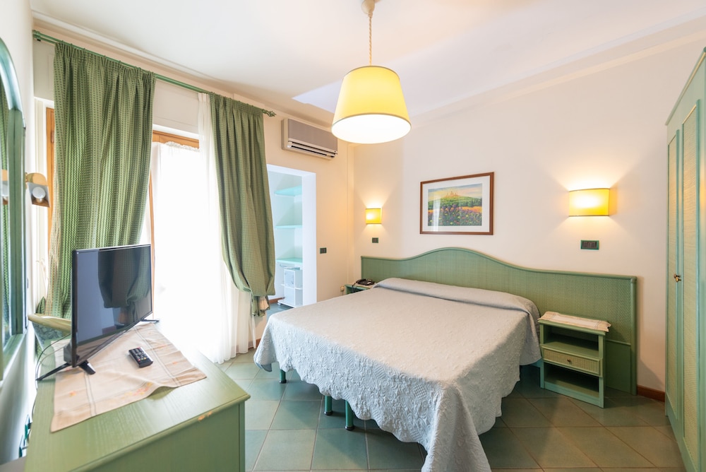 Hotel Kyrton 17/50