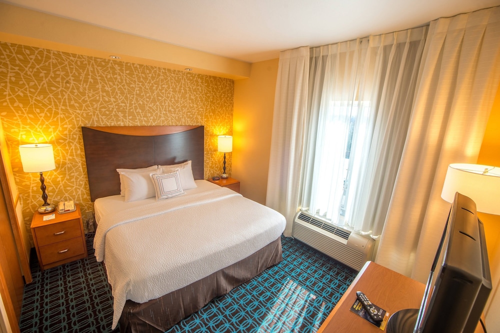 Fairfield Inn & Suites by Marriott Bartlesville 7/32