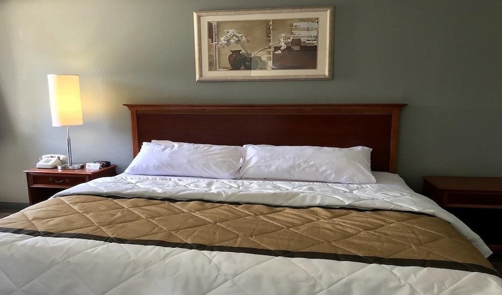 Palace Inn & Suites - Newport News/Jefferson Ave 6/13