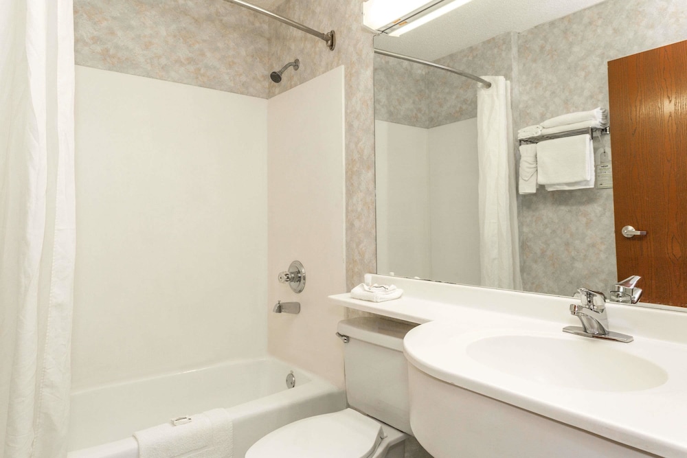 Microtel Inn Suites By Wyndham Dry Ridge 9/30