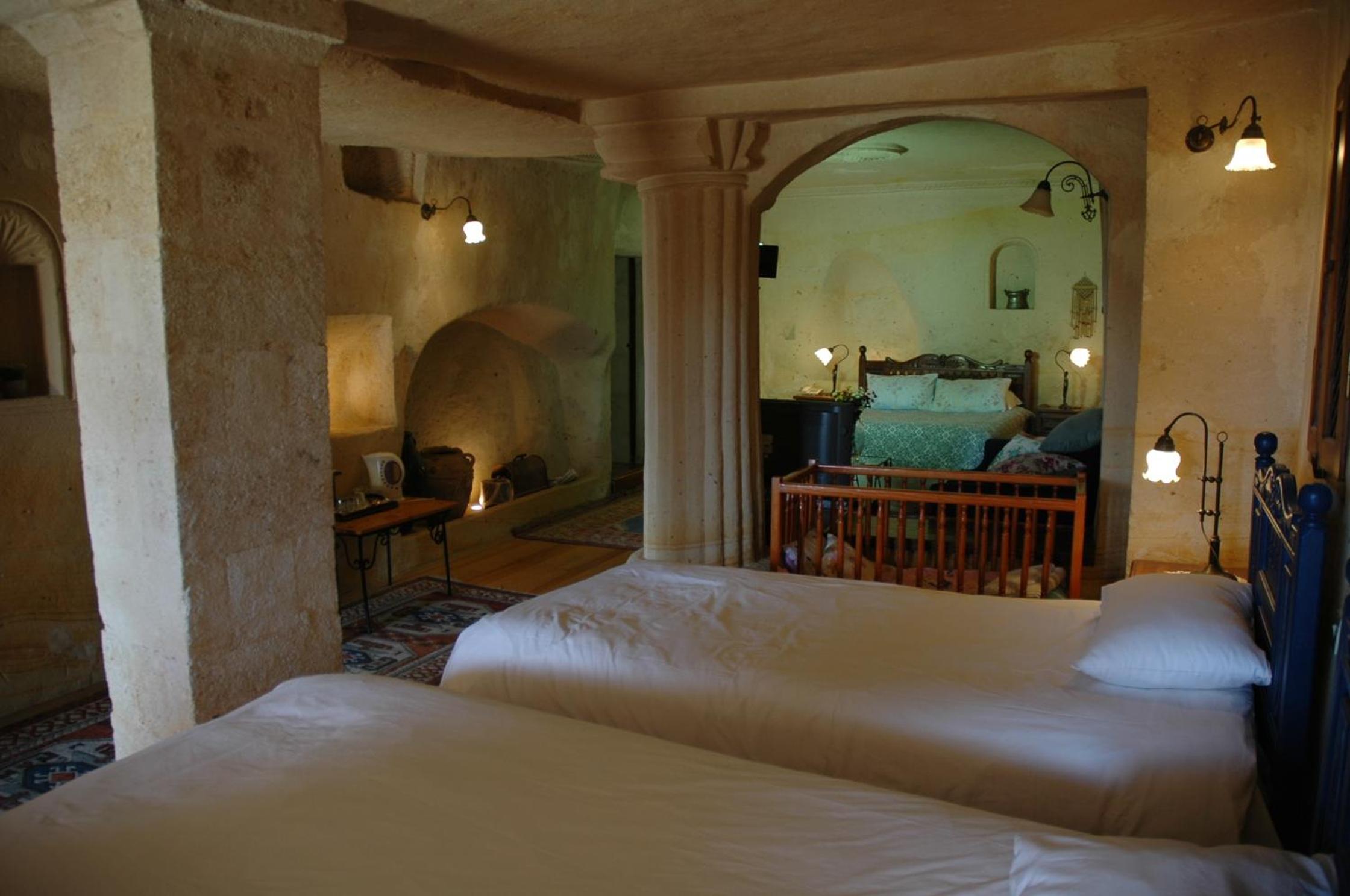 Elkep Evi Cave 13/50