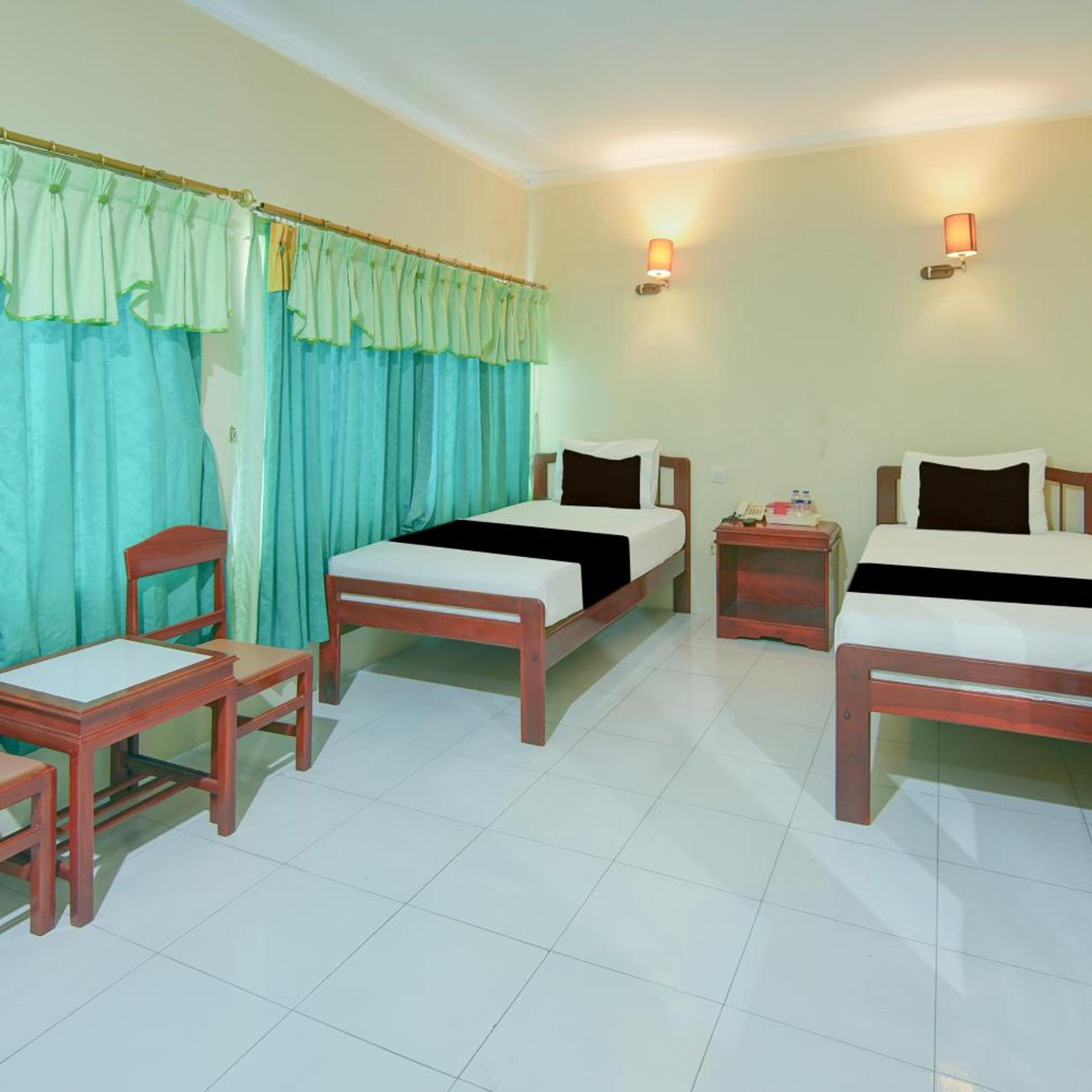 Hotel O Makassar near Pantai Losari formerly Hotel Tiara Sari 40/54