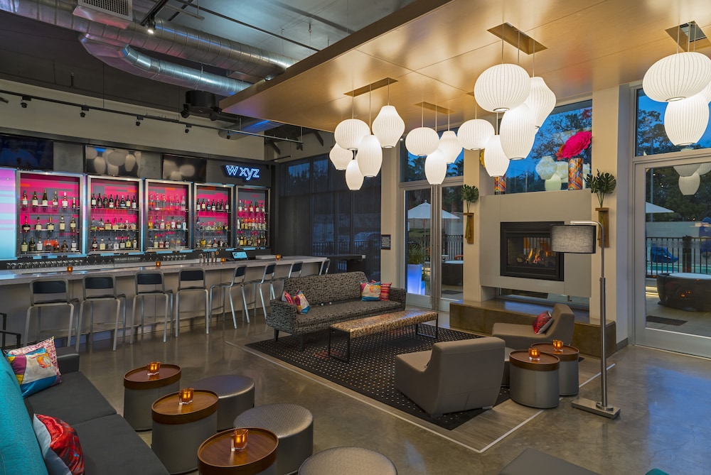 Aloft College Station 19/32
