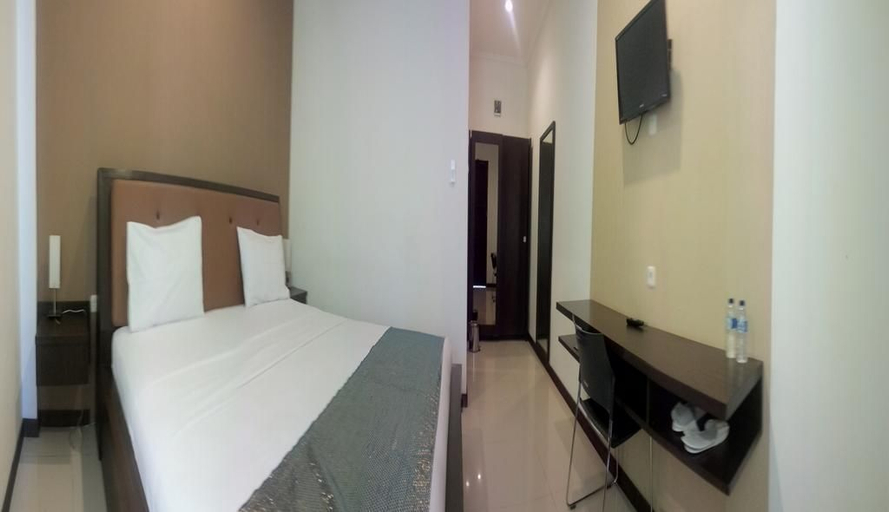 Jazz Hotel Palu 4/11