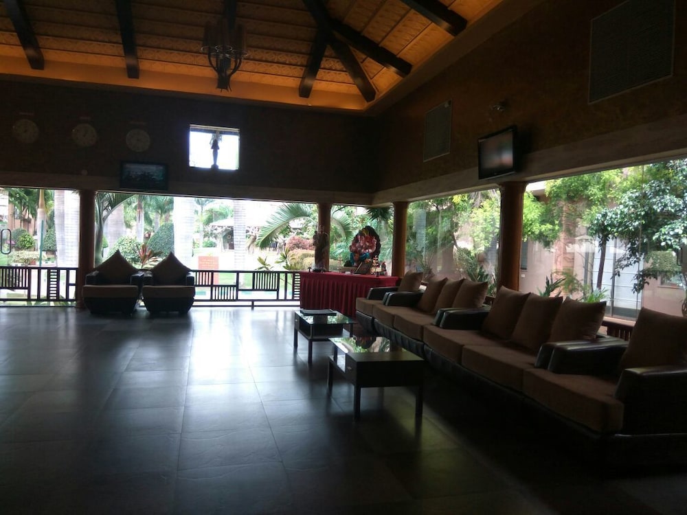 Golden Amoon Resort 36/50