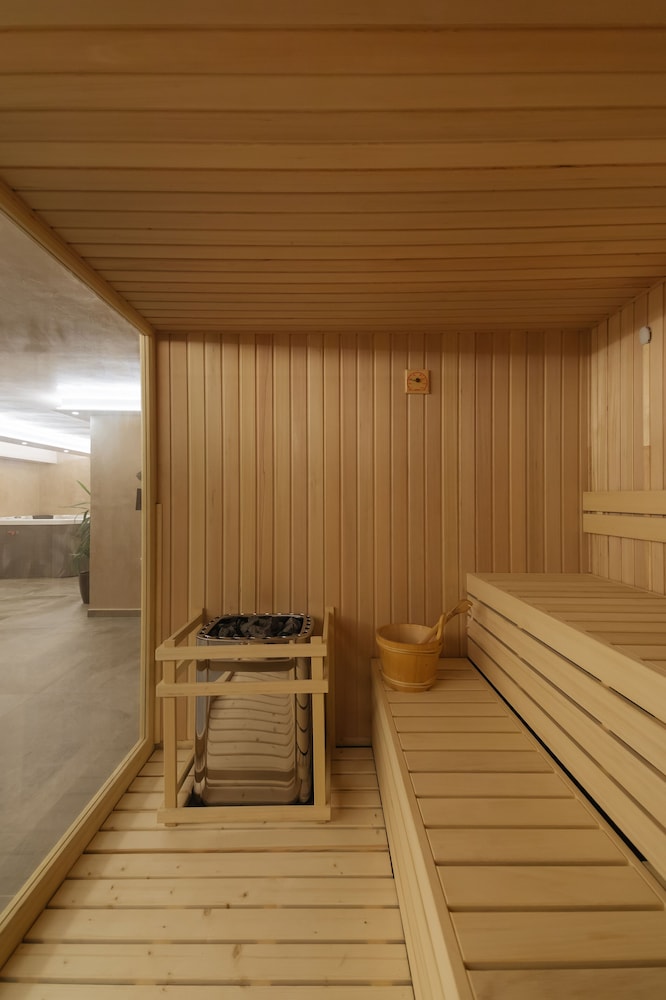 Brilliant Hotel & SPA Golem 22/43