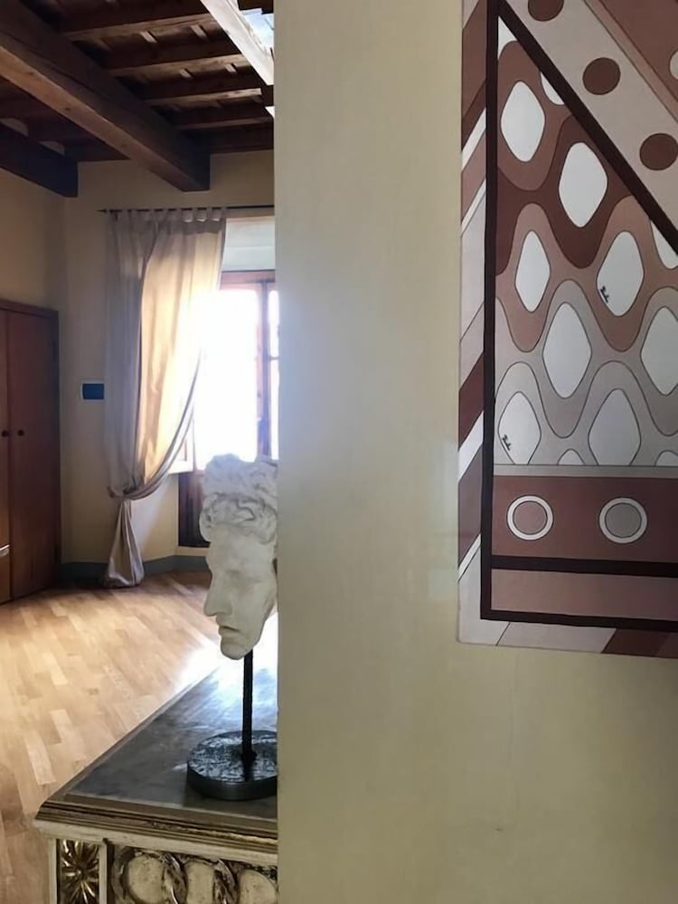 Capri Moon Guest House 4/50