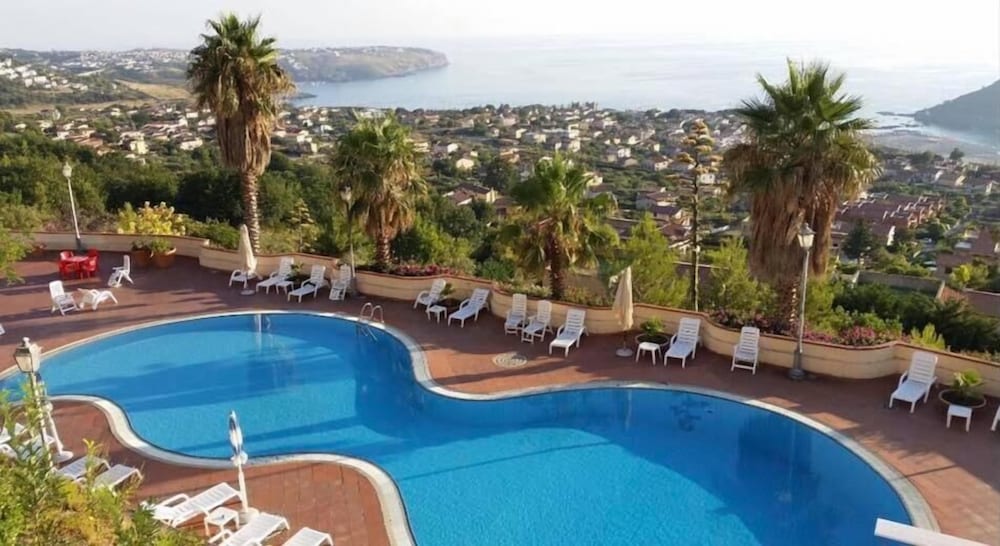 HOTEL RESIDENZA DEL GOLFO 33/38