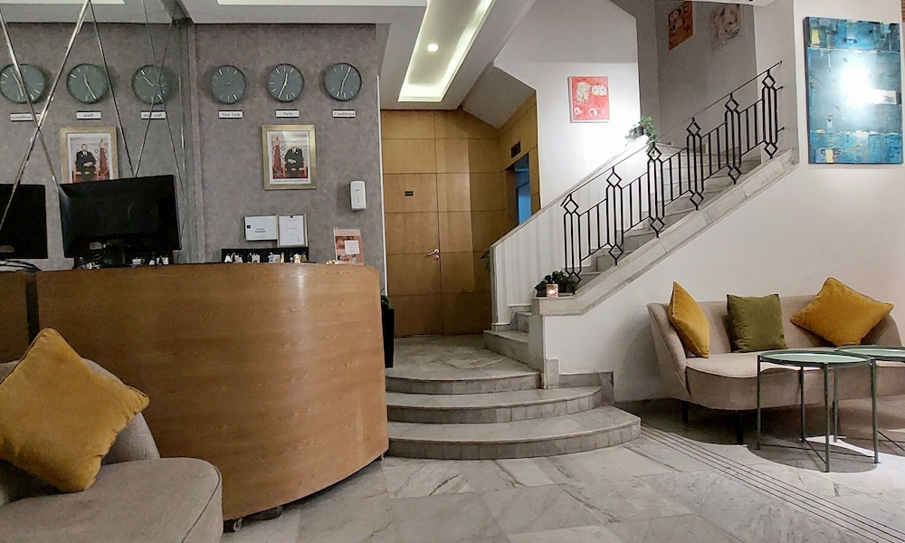 Suite Loc 7/49