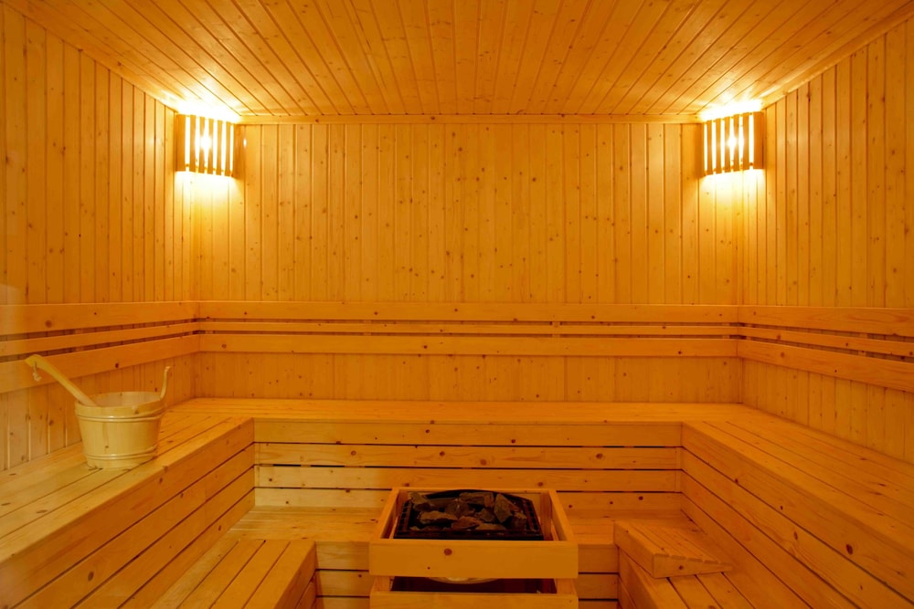 Swimming pool-spa