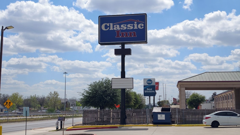 Classic Inn San Marcos, TX 45/60