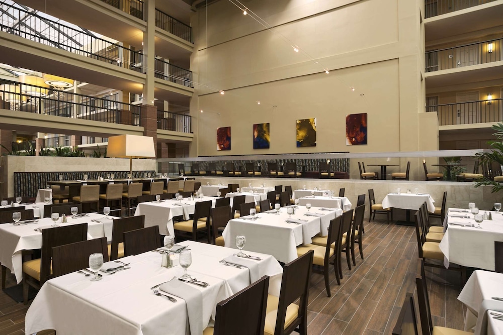 Embassy Suites by Hilton Cleveland Beachwood 38/55