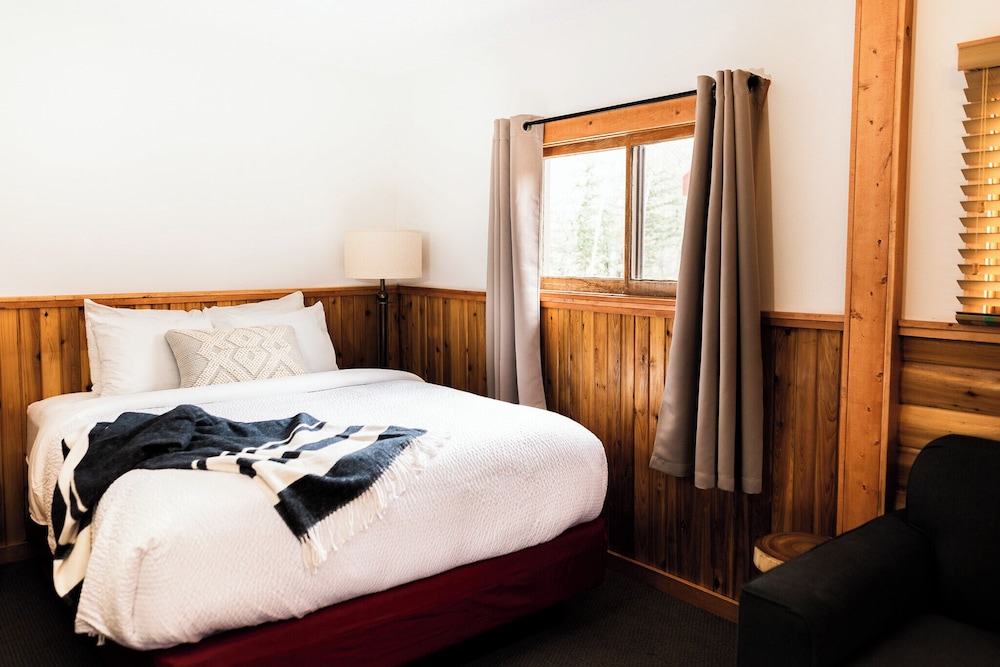 Cabin, Double Bed, Sofa