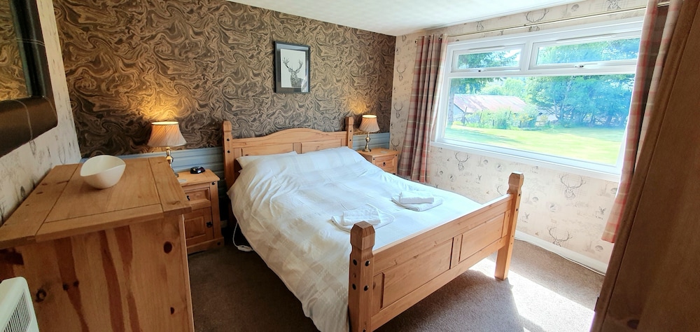 Torcroft Lodges 16/50