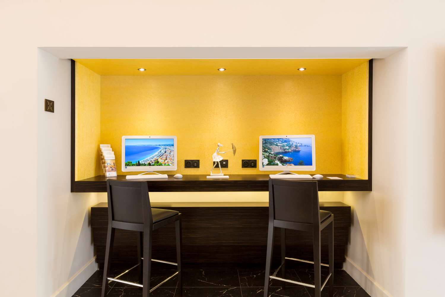 Best Western Hotel Journel Saint-Laurent-Du-Var 37/45