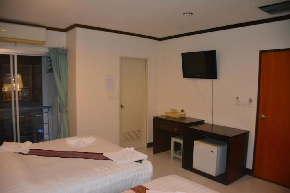 Patong Moon Inn Guesthouse 30/48