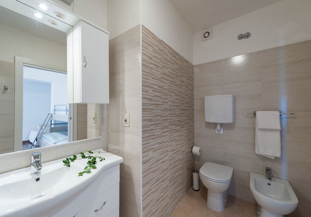Hotel Villa Carmen 48/50