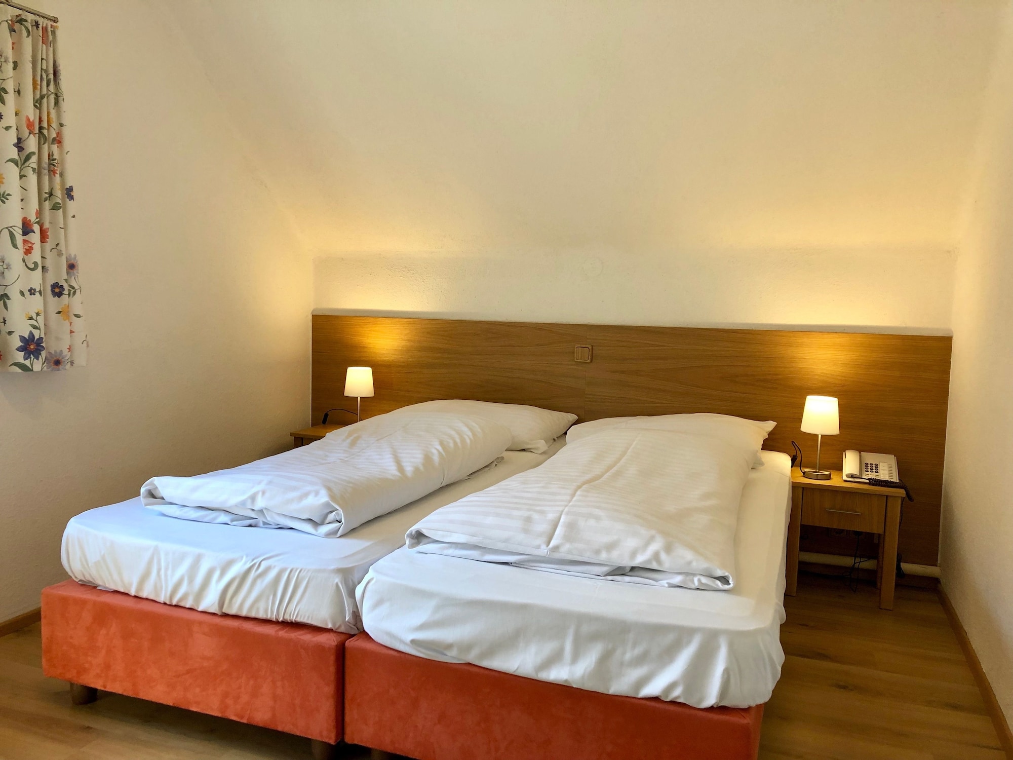 شقة بسرير مزدوج وسرير فردي بغرفتي نوم، Hotel Schoene Aussicht 5/6