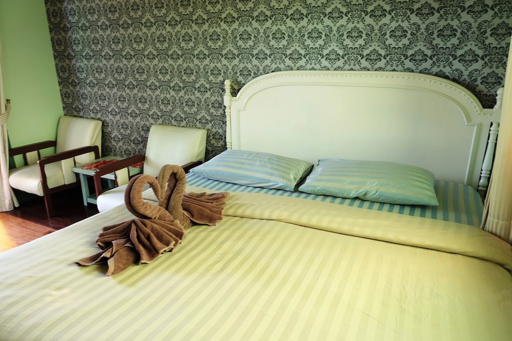 Baanrak Amphawa Homestay 37/61
