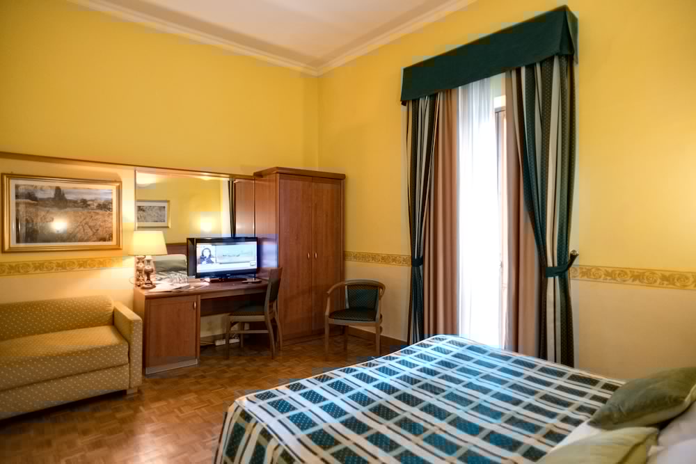 Grand Hotel Italia 11/50