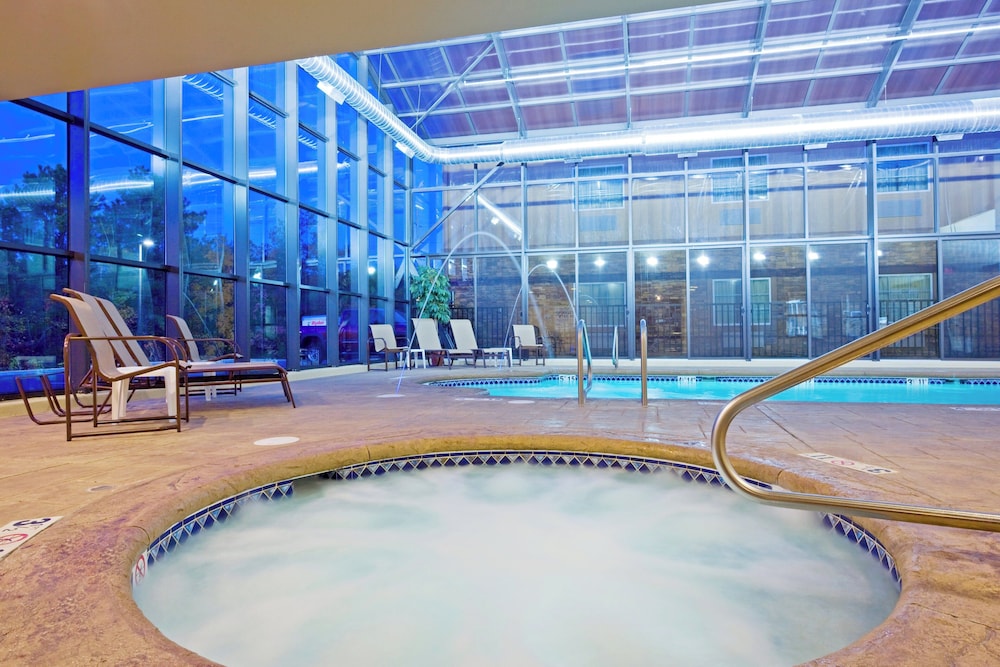Holiday Inn Express Hotel And Suites Absecon Atlantic City Area 24/48