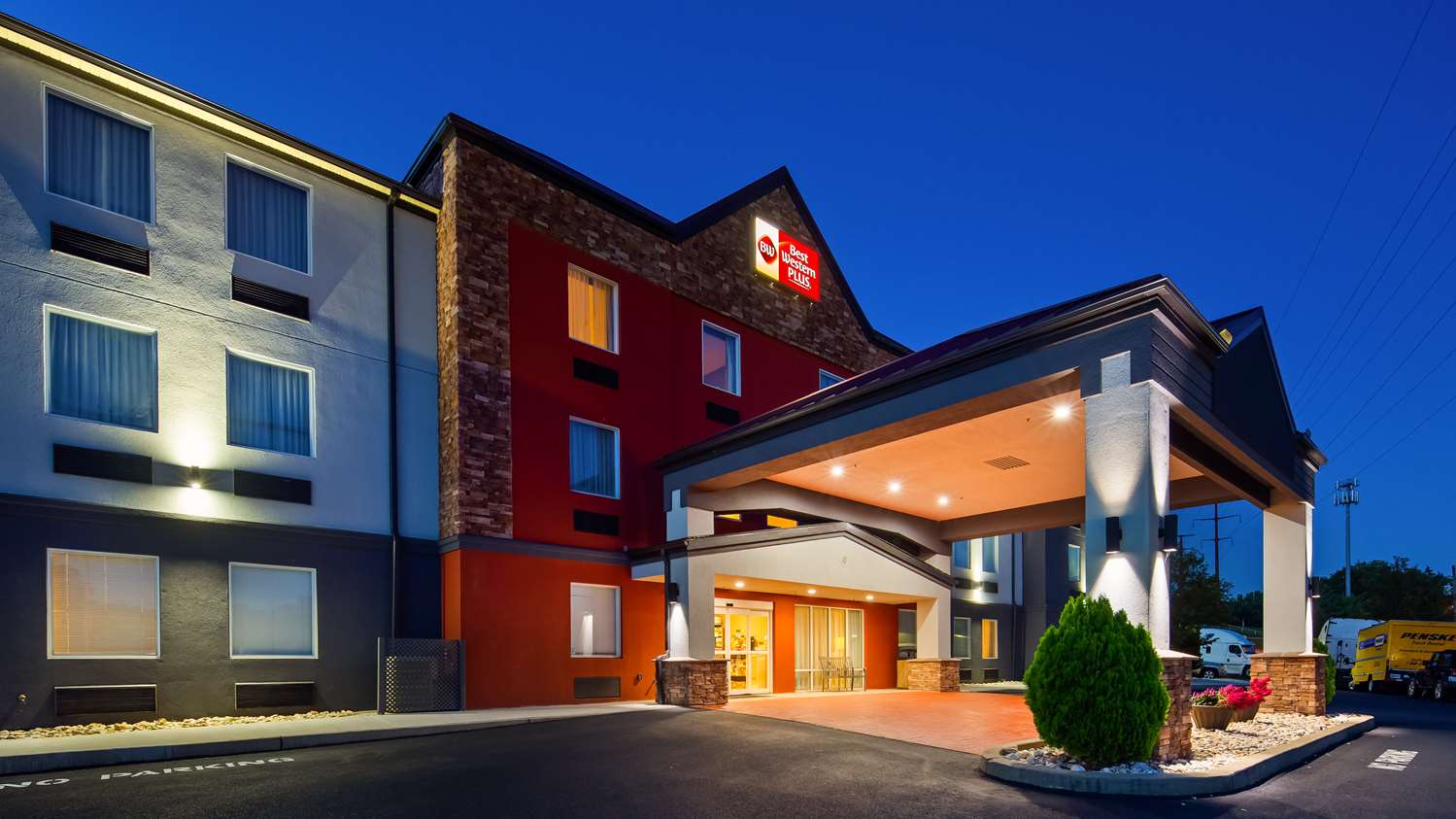 Best Western Plus New Cumberland Inn & Suites 34/35