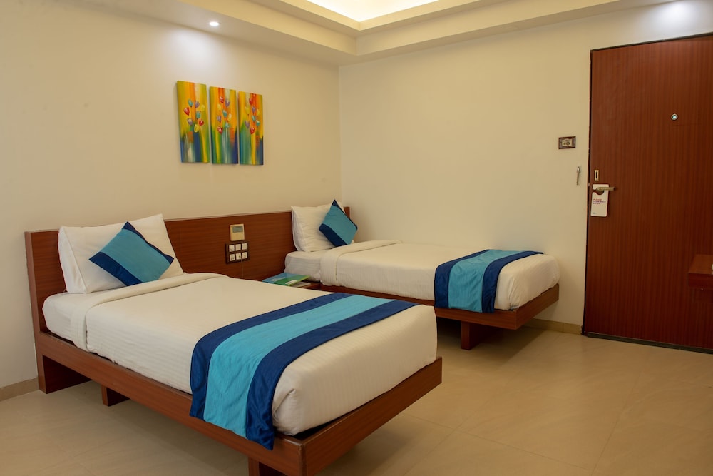 Monarch Montvert, Baner Pune 12/50