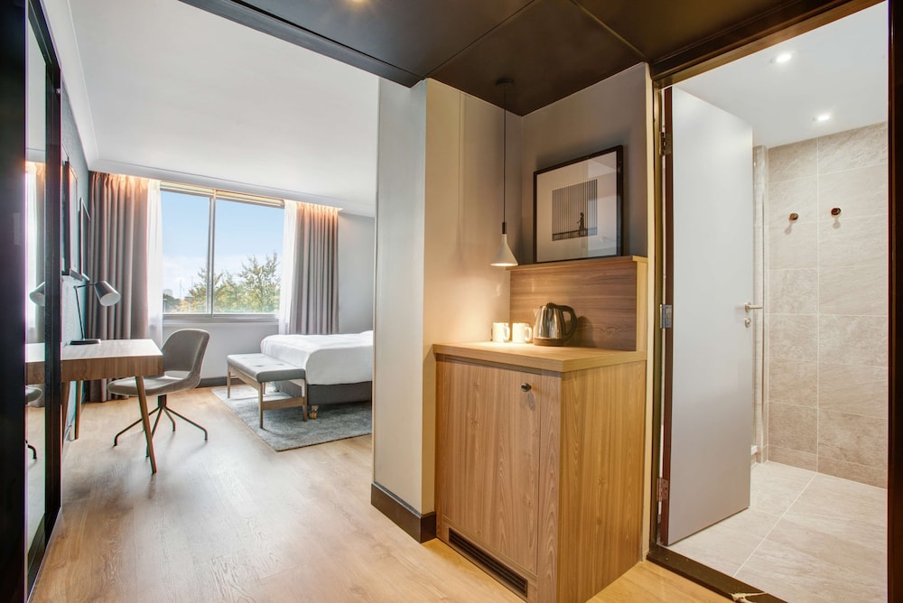 Radisson Hotel and Conference Centre London Heathrow 49/49