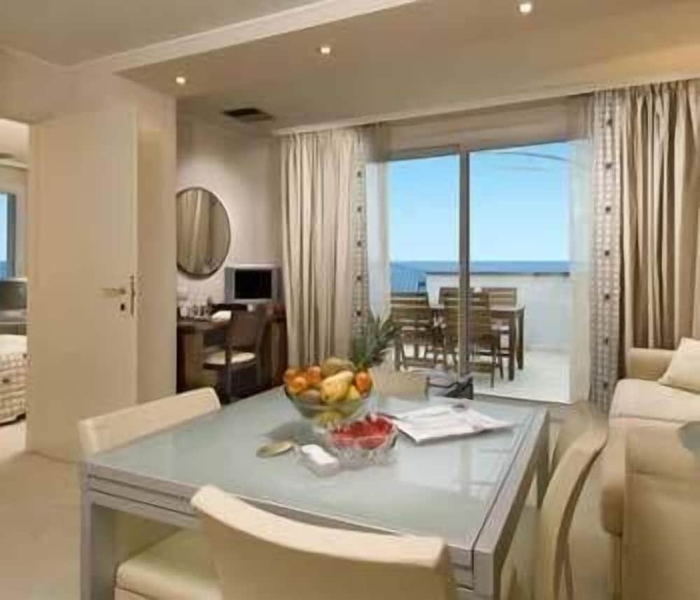 Hotel Sarti 24/32