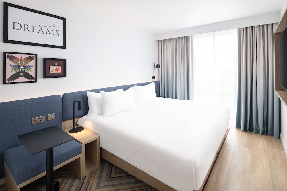 Super, King Bed