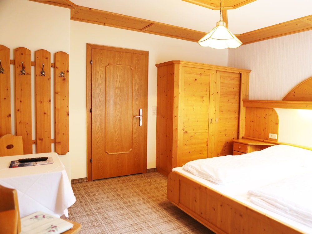 Madseiterhof Hotel 12/47