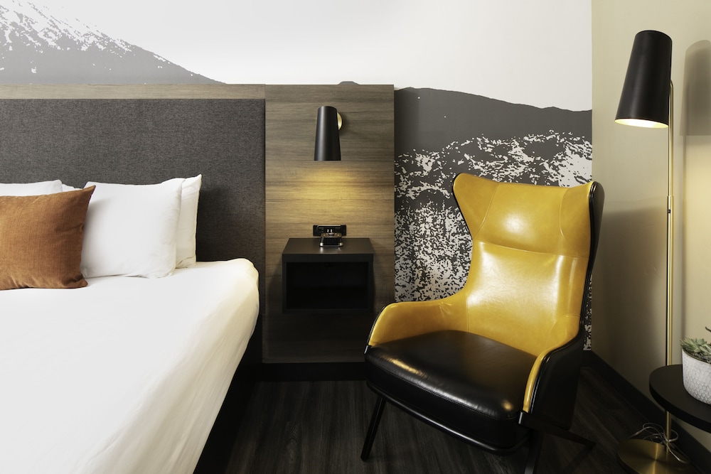 Waypoint Hotel 25/62