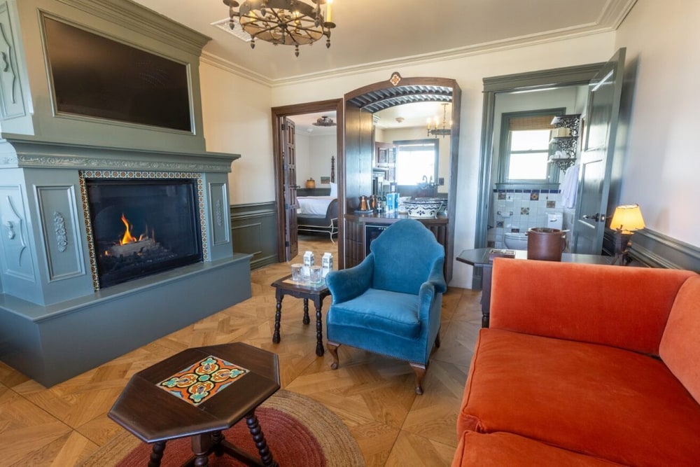 Capistrano Seaside Inn 28/50