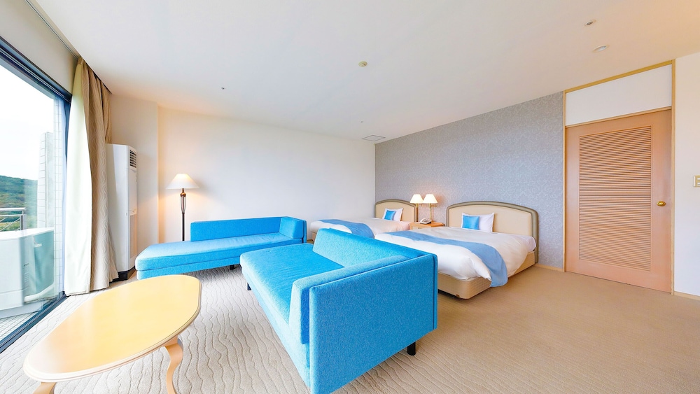 Junior Suite, Triple, 3 Beds, Indoor Bath, Top Floor