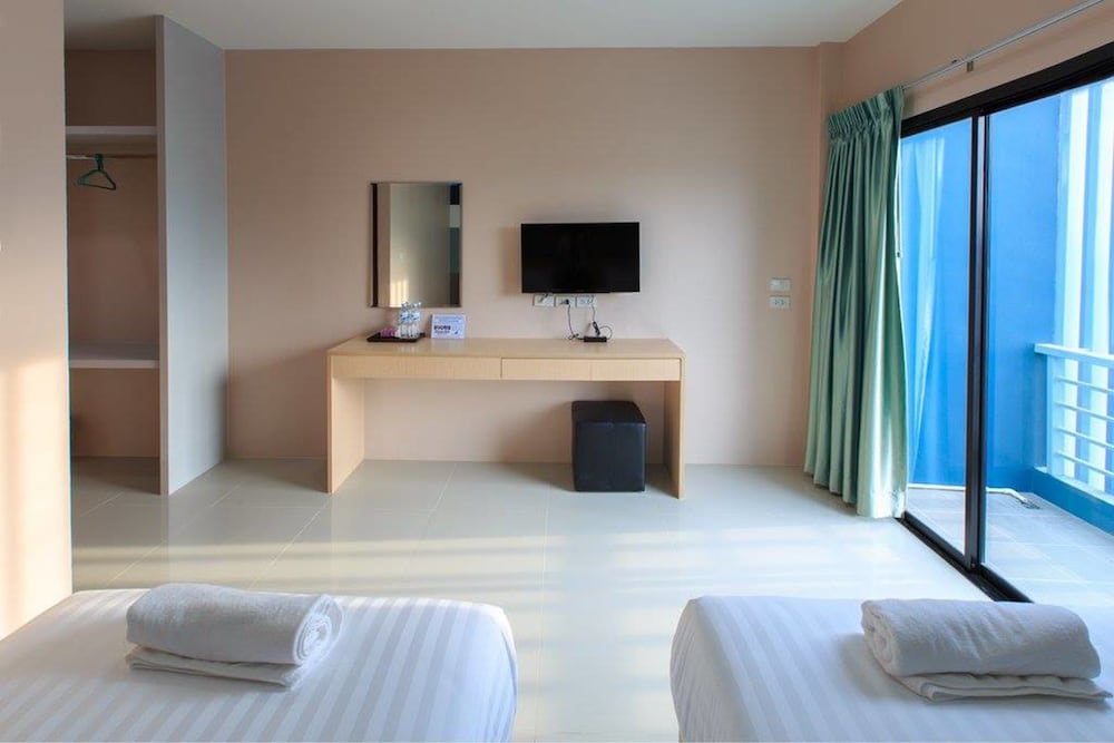 JJ Residence Phuket Town by ZUZU 21/38