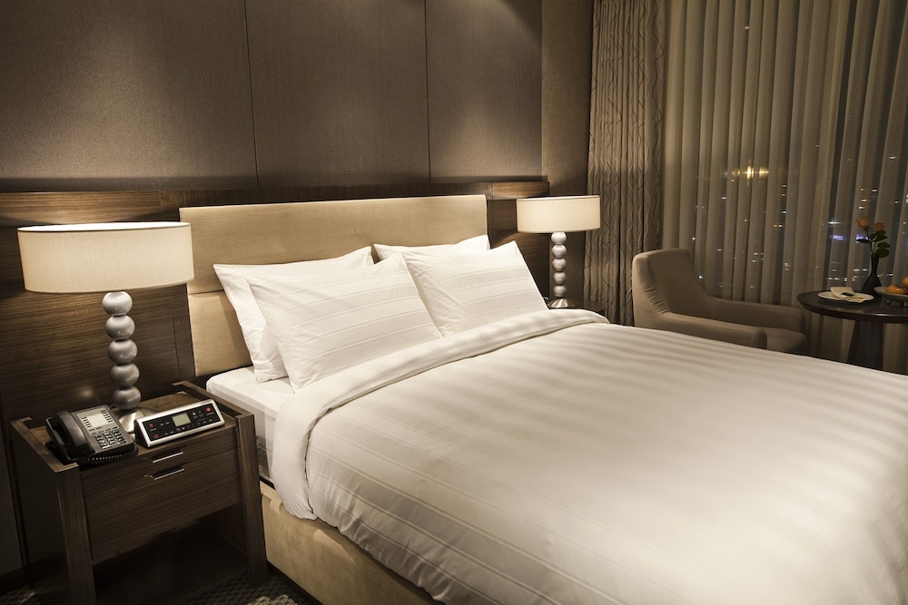 DELUXE, DOUBLE BED