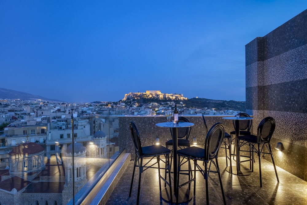 The Pinnacle Athens 30/50